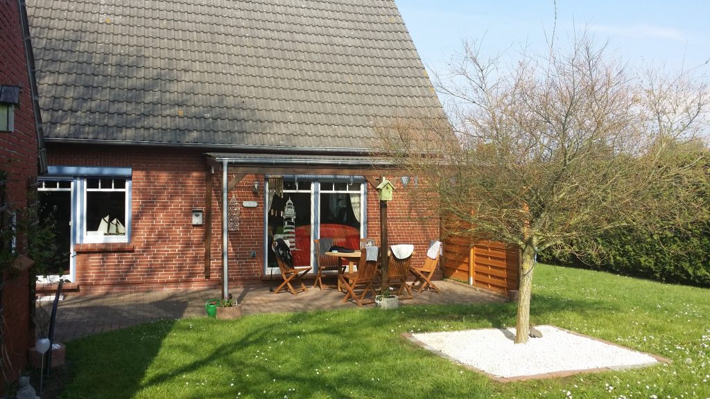 Blick auf die Terrasse am Ferienhaus